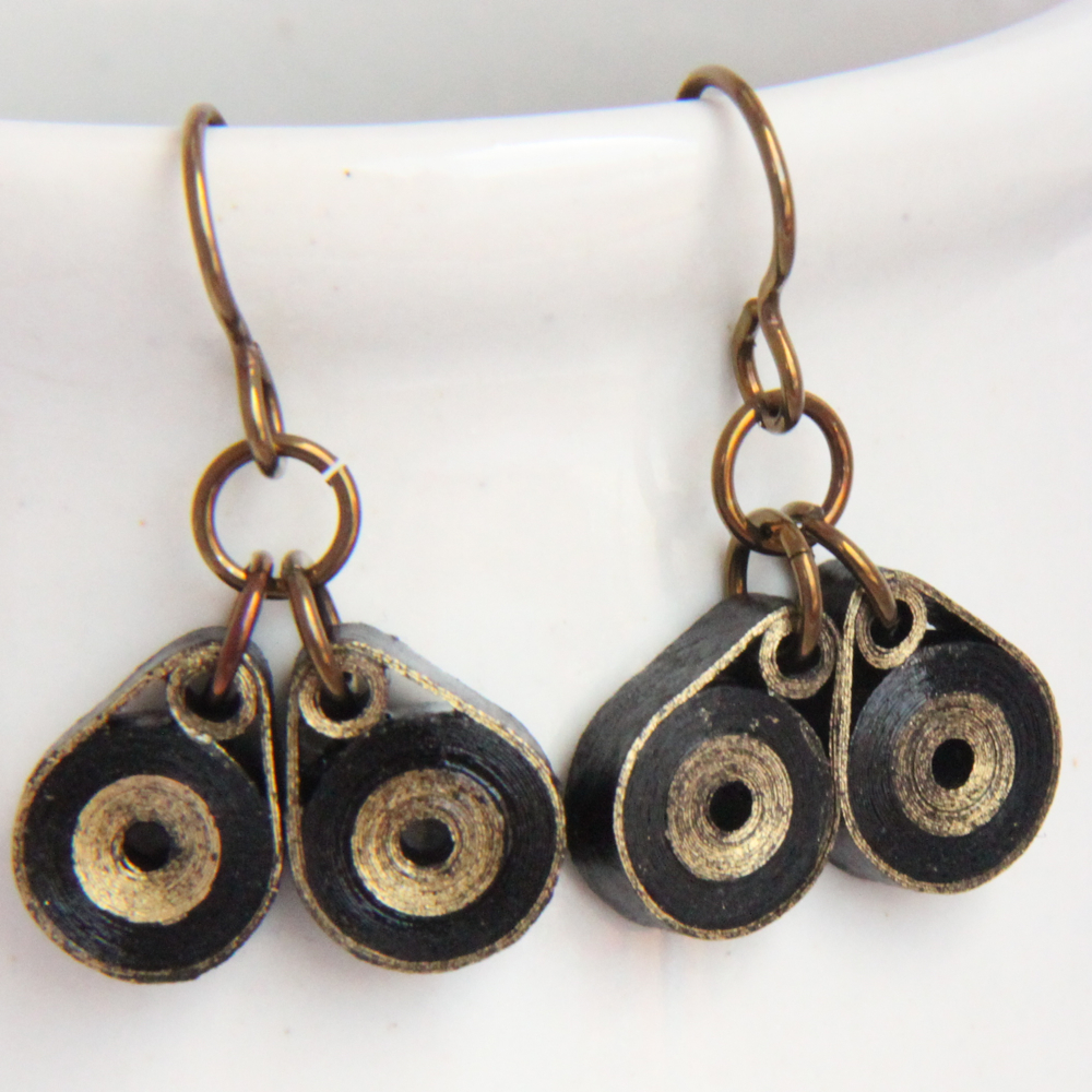 DIY paper quilled circle earrings - Honey's Quilling